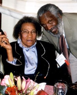 Amelia Boynton Robinson mit dem bekannten Schauspieler Dick Gregory.