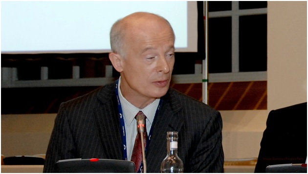 Hans-Joachim (john) Schellnhuber, CBE (Commander of the British Empire)